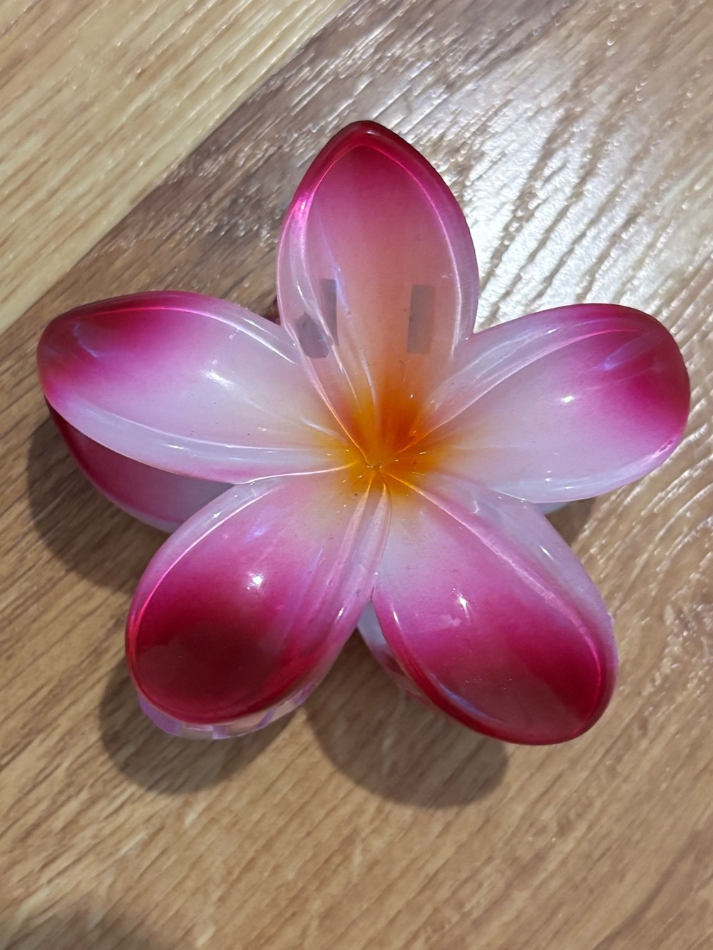 NWOT Large Flower Hair Clip